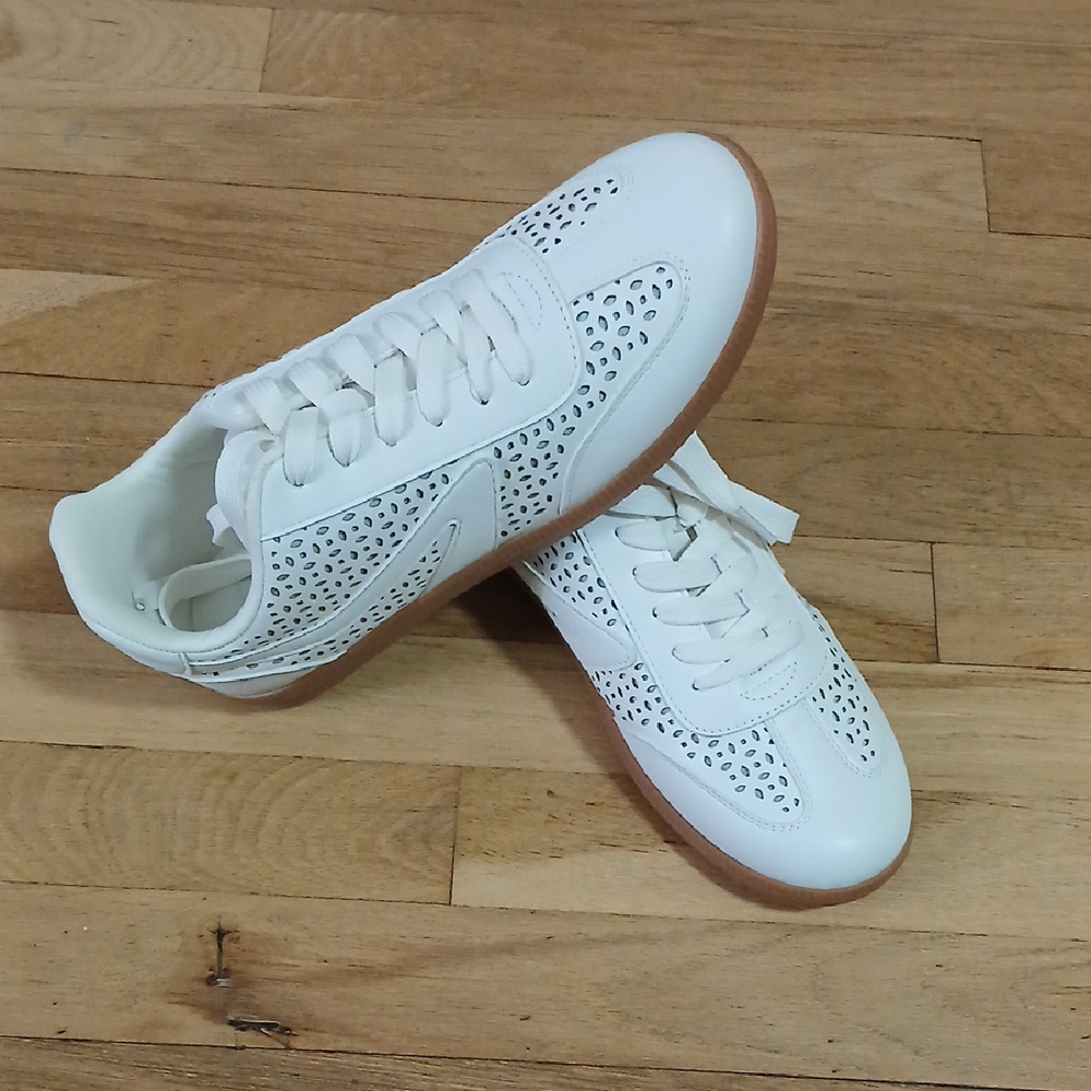 Dolce Vita White Eyelet Sneakers Notice Sneakers